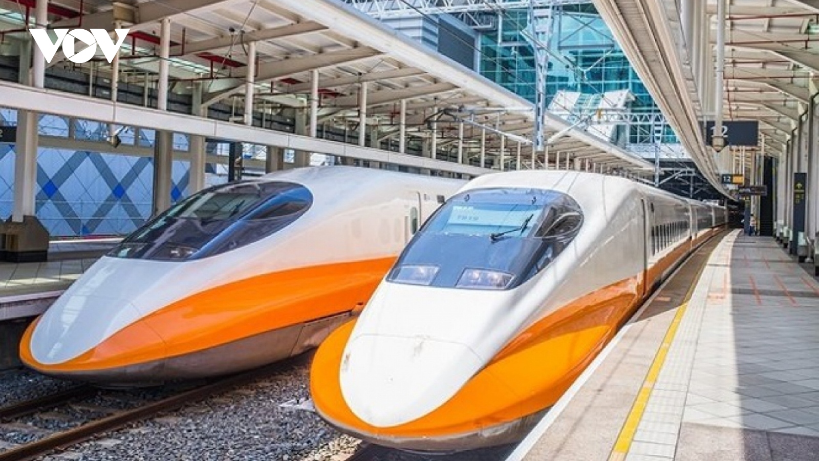 Vietnam aims to run high-speed rail service by 2045